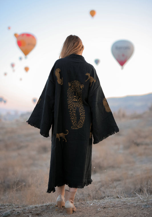 Black Swan Kimono